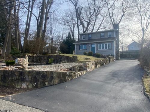 119 Rainbow Trl, Parsippany NJ  07834-3212 exterior