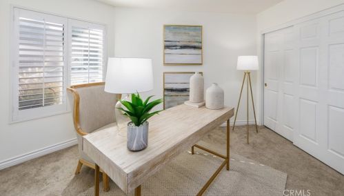 10404 Rutgers Ct, Cypress CA  90630-4229 exterior