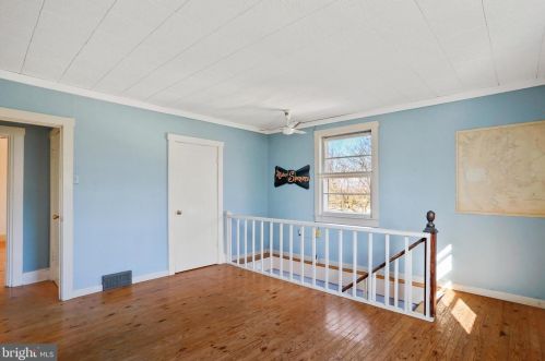 13070 Old Valley Pike, Edinburg VA  22824-3144 exterior