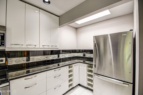 6305 Pinchot Ave, Scottsdale, AZ 85251-7020