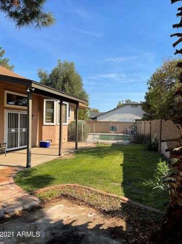 18194 59 Ln, Glendale AZ  85301-7805 exterior