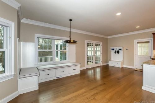 18 Heron Pond Rd, Essex CT  06426-1466 exterior