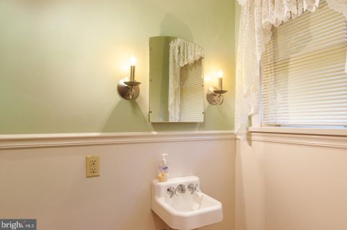 50 Clarence Ave, Shoemakersville PA  19555-1102 exterior