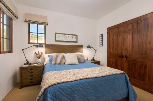 1024 Canon Perdido St, Santa Barbara CA  93103-2454 exterior