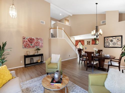 23810 Oak View Ln, Santa Clarita CA  91321-4661 exterior