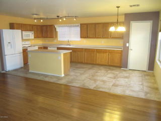2304 Peach Tree Dr, Chandler, AZ 85249-4673