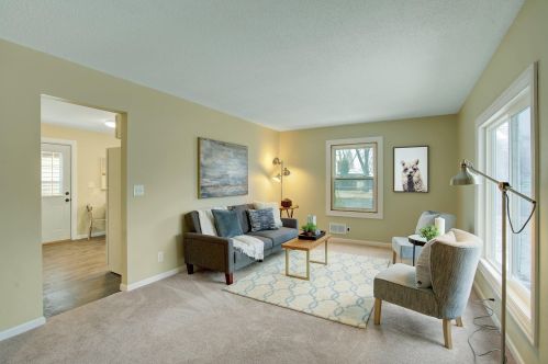 900 89th St, Minneapolis MN 55425-1971 exterior