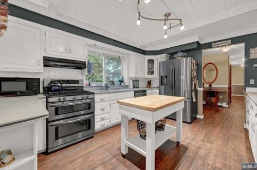 234 Morsetown Rd, West Milford Lakes NJ  07480-3104 exterior