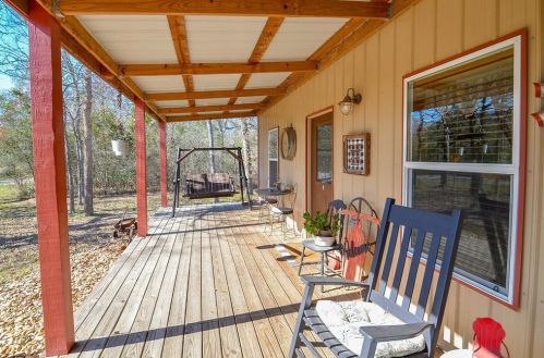38322 Cork St, Hempstead TX  77445-7408 exterior