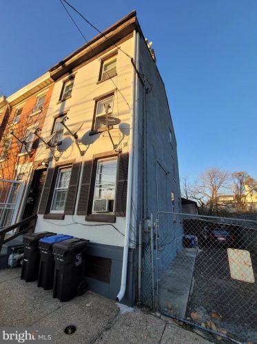 227 Penn St, Norristown, PA 19401-5020