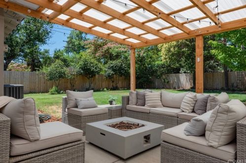 2591 White Ave, Chico CA  95973-0622 exterior