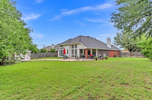 5352 Warm Springs Trl, Fort Worth TX  76137-3922 exterior