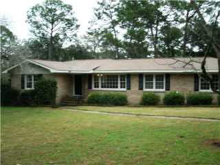 305 Thornton Pl, Mobile, AL 36609-6137