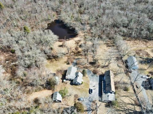 1880 Crandall Rd, Tiverton, RI 02878-2750
