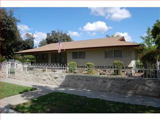 5780 7th St, Fresno, CA 93710-6438