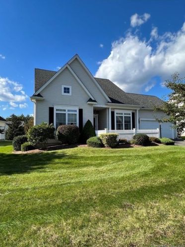 214 Brian Ln, Windsor, CT 06095-1176