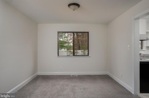 5 Hoot Owl Dr, Erial NJ  08081-9325 exterior