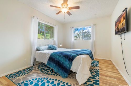 2437 Akepa St, Pearl City HI  96782-1069 exterior