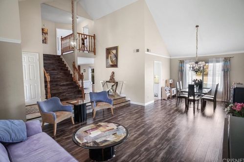 28304 Mist Ct, Santa Clarita, CA 91350-1414