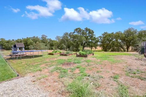 301 Sunnybrook Ln, Oroville CA  95965-8101 exterior