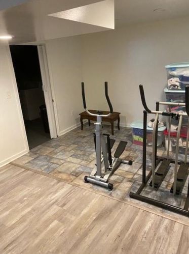 350 Springwood Dr, Verona PA  15147-2622 exterior