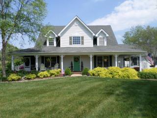 30 Thousand Oaks Dr, Glendale, KY 42701-8188