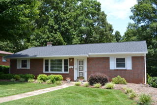 119 Hilltop St, Morganton, NC 28655-2913