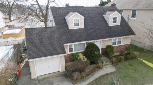 1315 Collier Ave, Floral Park, NY 11003-3334