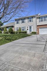 263 G St, Carlisle, PA 17013-1394