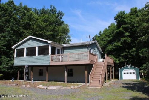 324 Brier Crest Rd, Blakeslee, PA 18610-7769