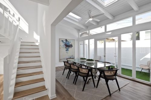 317 8th St, Manhattan Beach CA  90266-5629 exterior
