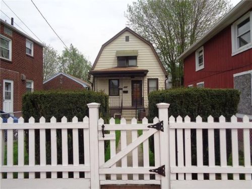 1416 Merchant St, Ambridge, PA 15003-2275