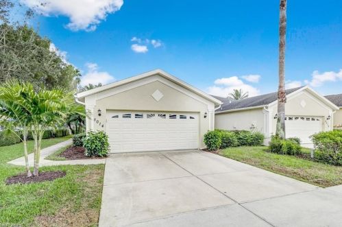 8014 Tauren Ct, Naples, FL 34119-7716
