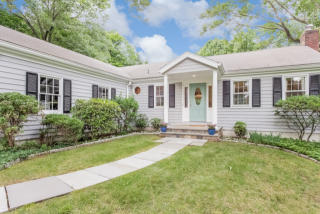 332 Rowayton Ave, Norwalk, CT 06853-1916