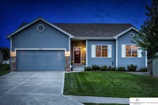 10405 27th St, Bellevue, NE 68123-4473