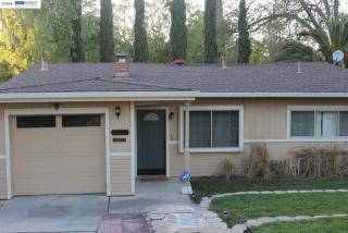 2985 Hacienda Dr, Concord, CA 94519-2237