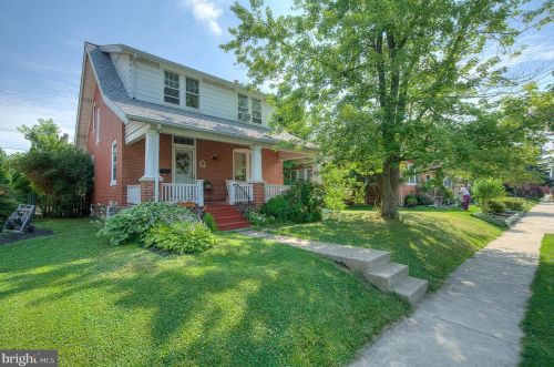 513 York Ave, Lansdale, PA 19446-3326