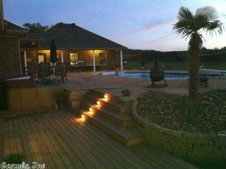 471 Walleye Dr, Russellville, AR 72802-7287