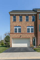 21232 Park Grove Ter, Ashburn, VA 20147-6082