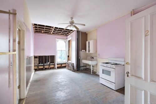 5 Eastman Ter, Poughkeepsie NY  exterior