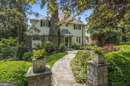 4410 Macomb St, Washington, DC 20016-2708