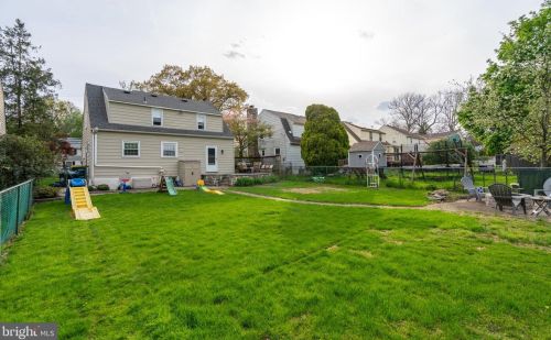 325 Moreland Rd, Willow Grove PA  19090-3507 exterior