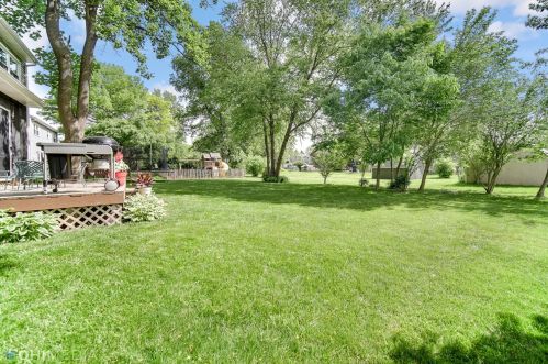 4102 Bloomingdale Ave, Valpo IN  46383-1914 exterior