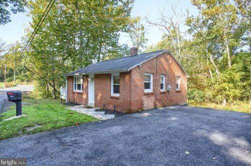 1013 Old Forge Rd, Rudytown, PA 17070-2516