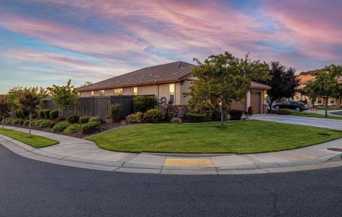205 Tillman Ct, Folsom CA  95762-9571 exterior