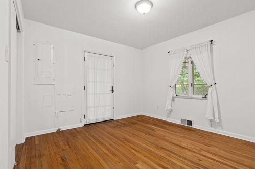 607 Poia Rd, Sewickley PA  15143-1046 exterior