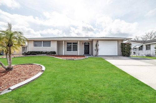 7814 Waxwood Dr, Port Richey, FL 34668-2959