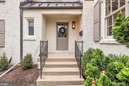 3309 Runnymede Pl, Washington, DC 20015-2415