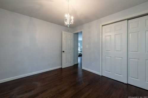 20 Myron Ave, Bridgeport CT  06606-4920 exterior