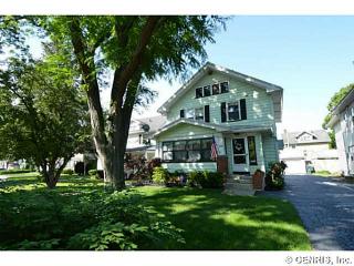 1083 Genesee Park Blvd, Rochester, NY 14619-1531